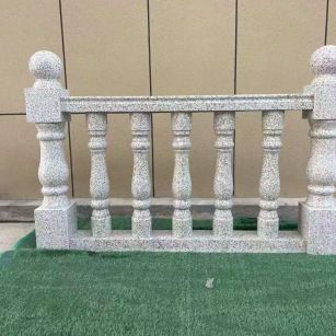 青海芝麻白阳台栏杆 花岗岩栏杆