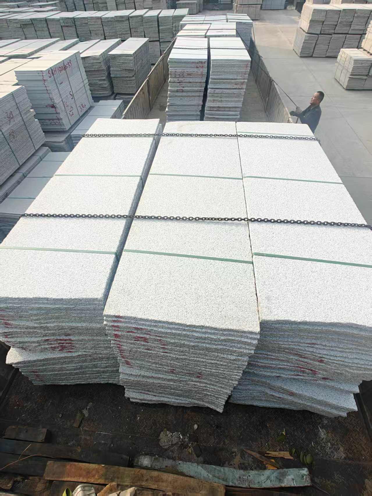 青海芝麻白毛板，石材毛板