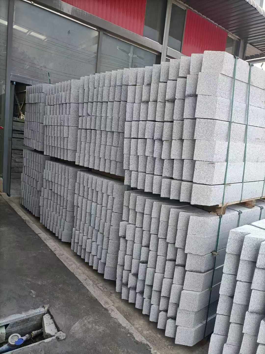 青海芝麻白树围石 树池